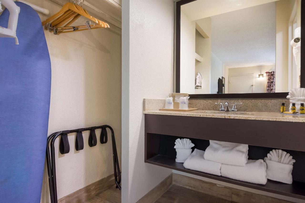 Surestay Hotel By Best Western St Pete Clearwater Airport Exteriör bild